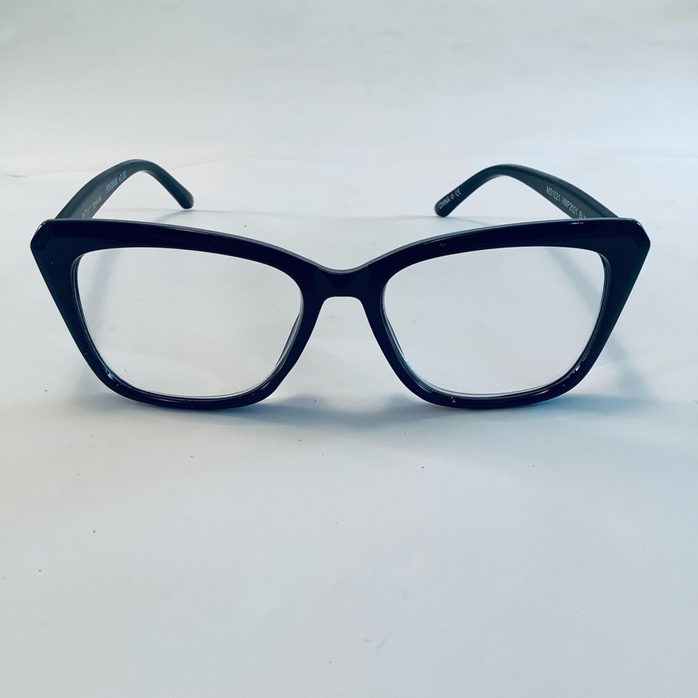 Betsey Johnson Reading Glasses +2.50 Large Chunky Square Black Readers